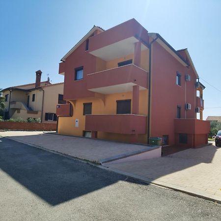 Casa Sol Maris Lägenhet Novigrad Istria Exteriör bild